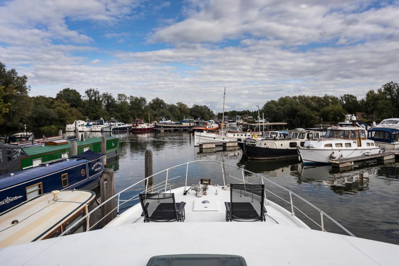 Eucala Motor Yacht Hotel East Molesey Bagian luar foto