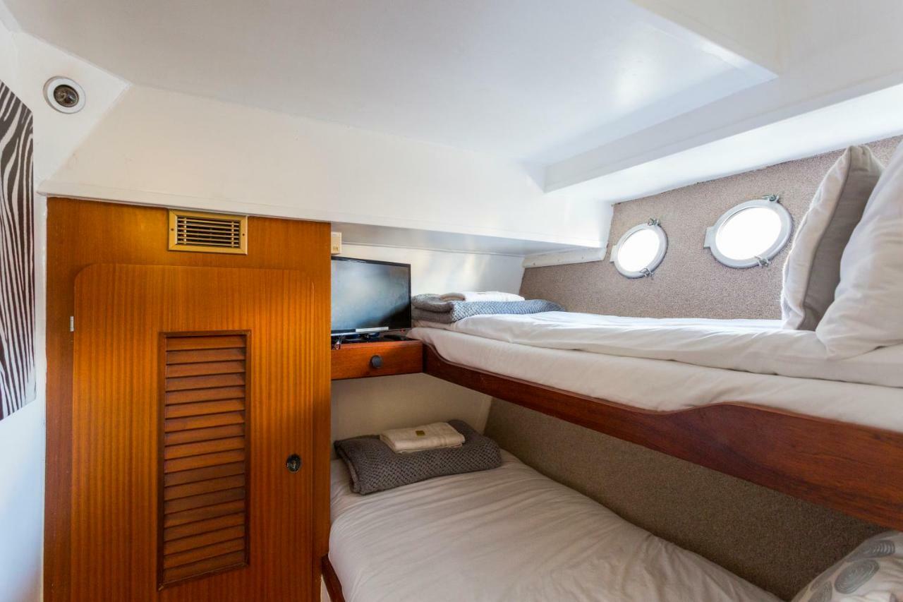 Eucala Motor Yacht Hotel East Molesey Bagian luar foto